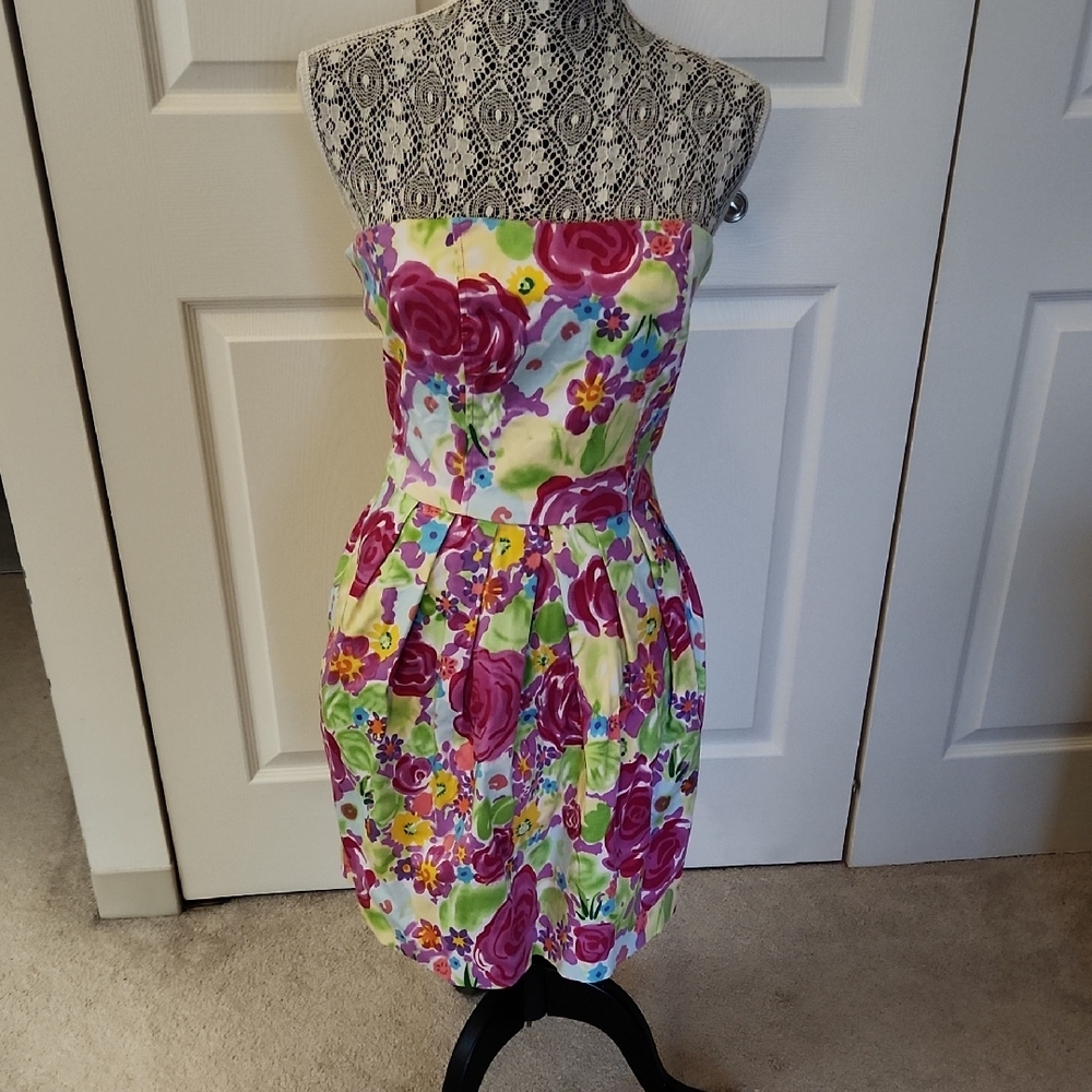 Tulle (brand) Pink Floral Pleated Strapless Minidress
